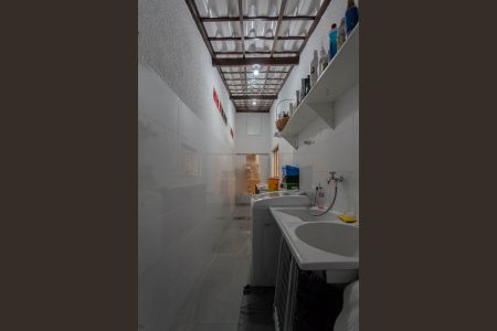 Casa à venda com 360m², 4 quartos e 3 vagas Casa à venda com 360m², 4 quartos e 3 vagasÁrea de Serviço