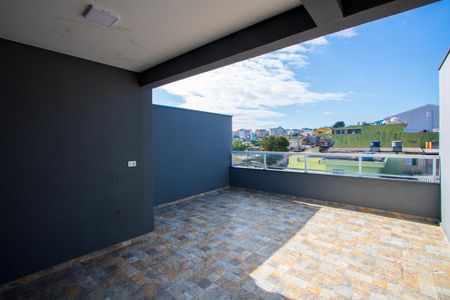 Casa à venda com 114m², 2 quartos e 3 vagasCobertura