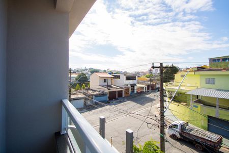 Casa à venda com 114m², 2 quartos e 3 vagasVaranda do quarto 1