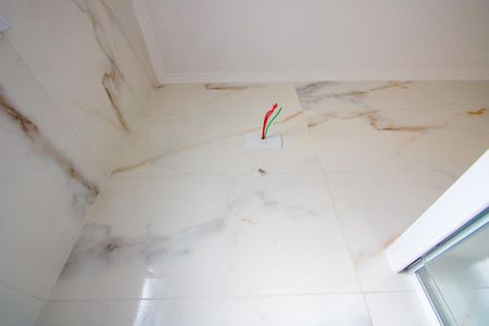 Casa à venda com 114m², 2 quartos e 3 vagasBanheiro do quarto 2