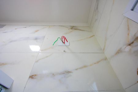 Casa à venda com 114m², 2 quartos e 3 vagasBanheiro do quarto 1