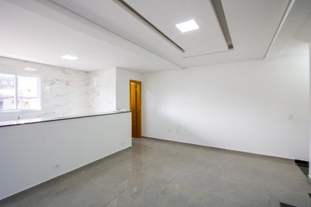 Casa à venda com 114m², 2 quartos e 3 vagasSala