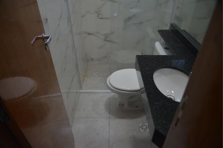 Casa à venda com 114m², 2 quartos e 3 vagasBanheiro da Suíte 2