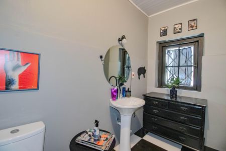 Casa à venda com 199m², 3 quartos e sem vaga Casa à venda com 199m², 3 quartos e sem vagaBanheiro Social