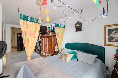 Casa à venda com 199m², 3 quartos e sem vaga Casa à venda com 199m², 3 quartos e sem vagaSuíte