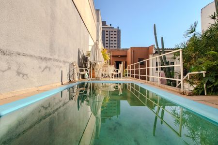 Casa à venda com 199m², 3 quartos e sem vaga Casa à venda com 199m², 3 quartos e sem vagaPátio