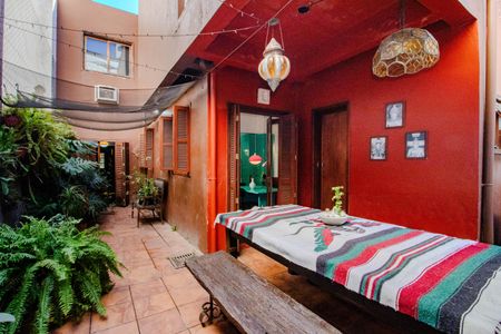 Casa à venda com 199m², 3 quartos e sem vaga Casa à venda com 199m², 3 quartos e sem vagaPátio