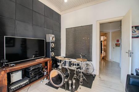 Casa à venda com 199m², 3 quartos e sem vaga Casa à venda com 199m², 3 quartos e sem vagaQuarto 2