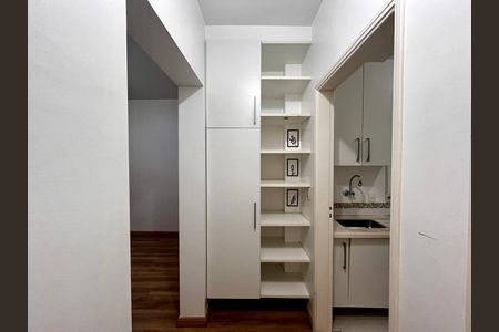 Apartamento para alugar com 47m², 1 quarto e 1 vaga Apartamento para alugar com 47m², 1 quarto e 1 vagaCorredor