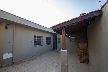 Casa para alugar com 240m², 3 quartos e 3 vagasQuintal