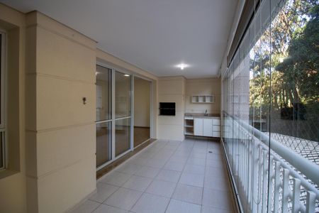 Apartamento para alugar com 120m², 3 quartos e 2 vagasVaranda