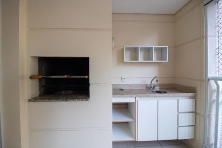 Apartamento para alugar com 120m², 3 quartos e 2 vagasVaranda