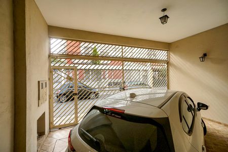 Casa à venda com 100m², 2 quartos e 2 vagas Casa à venda com 100m², 2 quartos e 2 vagasGaragem