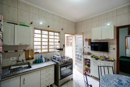 Casa à venda com 100m², 2 quartos e 2 vagas Casa à venda com 100m², 2 quartos e 2 vagasCozinha