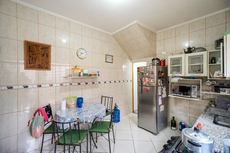 Casa à venda com 100m², 2 quartos e 2 vagas Casa à venda com 100m², 2 quartos e 2 vagasCozinha