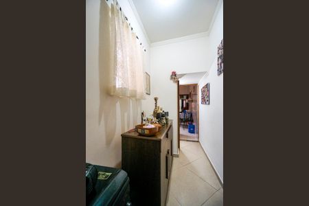 Casa à venda com 100m², 2 quartos e 2 vagas Casa à venda com 100m², 2 quartos e 2 vagasCorredor dos quartos