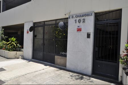 Apartamento à venda com 61m², 2 quartos e 1 vagaFachada