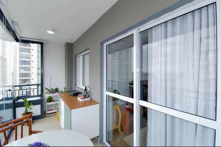 Apartamento à venda com 75m², 3 quartos e 2 vagasVaranda da Sala