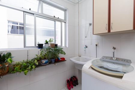 Apartamento à venda com 124m², 4 quartos e 2 vagas Apartamento à venda com 124m², 4 quartos e 2 vagasÁrea de Serviço