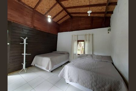 Casa para alugar com 40m², 1 quarto e 2 vagasQuarto