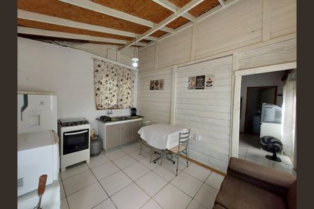 Casa para alugar com 40m², 1 quarto e 2 vagasCozinha
