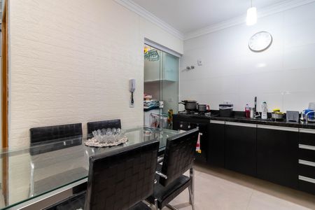 Casa de condomínio à venda com 65m², 2 quartos e 1 vagaCozinha e Sala de Jantar