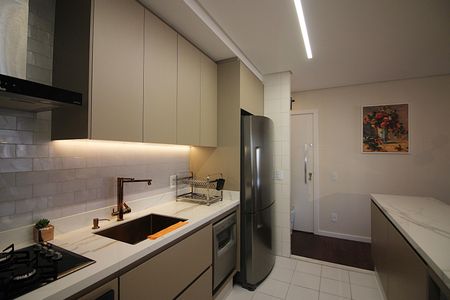 Apartamento à venda com 102m², 3 quartos e 2 vagasCozinha
