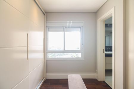 Apartamento à venda com 242m², 3 quartos e 4 vagas Apartamento à venda com 242m², 3 quartos e 4 vagasSuíte 1