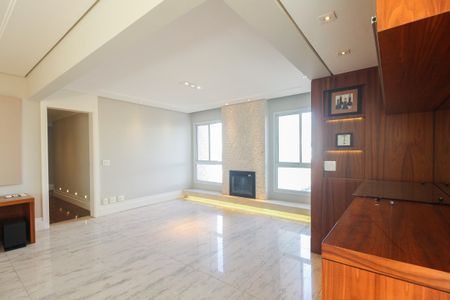 Apartamento à venda com 242m², 3 quartos e 4 vagas Apartamento à venda com 242m², 3 quartos e 4 vagasSala