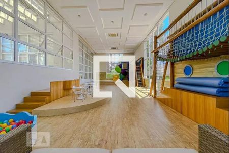 Apartamento à venda com 242m², 3 quartos e 4 vagas Apartamento à venda com 242m², 3 quartos e 4 vagasCondomínio - Brinquedoteca