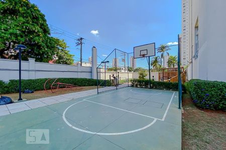 Apartamento à venda com 242m², 3 quartos e 4 vagas Apartamento à venda com 242m², 3 quartos e 4 vagasCondomínio - Quadra