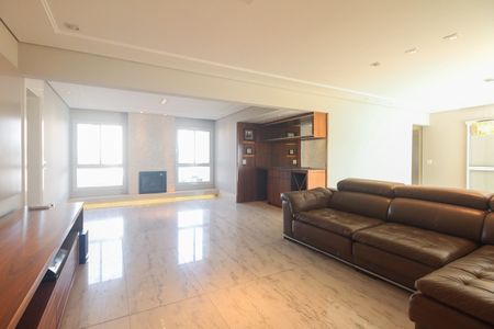 Apartamento à venda com 242m², 3 quartos e 4 vagas Apartamento à venda com 242m², 3 quartos e 4 vagasSala