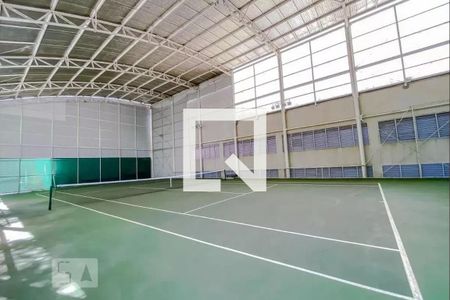 Apartamento à venda com 242m², 3 quartos e 4 vagas Apartamento à venda com 242m², 3 quartos e 4 vagasCondomínio - Quadra