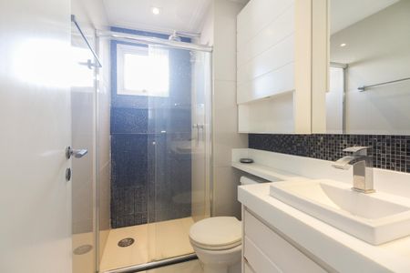 Apartamento à venda com 242m², 3 quartos e 4 vagas Apartamento à venda com 242m², 3 quartos e 4 vagasSuíte 2 - Banheiro