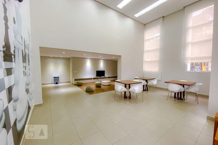 Apartamento à venda com 242m², 3 quartos e 4 vagas Apartamento à venda com 242m², 3 quartos e 4 vagasCondomínio - Salão de Jogos