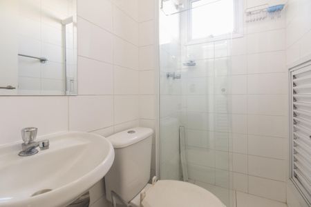 Apartamento à venda com 242m², 3 quartos e 4 vagas Apartamento à venda com 242m², 3 quartos e 4 vagasÁrea de Serviço - Banheiro de Serviço