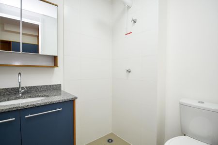 Studio à venda com 26m², 1 quarto e sem vaga Studio à venda com 26m², 1 quarto e sem vagaBanheiro social