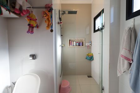 Casa de condomínio para alugar com 197m², 3 quartos e 3 vagasBanheiro da Suíte 1