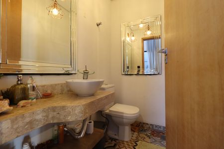 Casa de condomínio para alugar com 197m², 3 quartos e 3 vagasLavabo da Sala