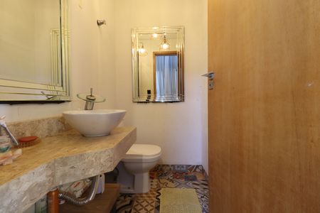 Casa de condomínio para alugar com 197m², 3 quartos e 3 vagasLavabo da Sala