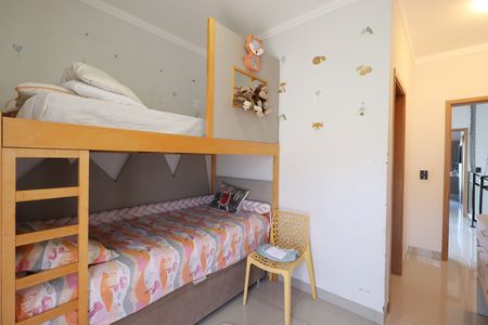 Casa de condomínio para alugar com 197m², 3 quartos e 3 vagasSuíte 2