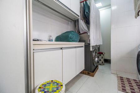 Apartamento para alugar com 232m², 3 quartos e 3 vagasÁrea de Serviço