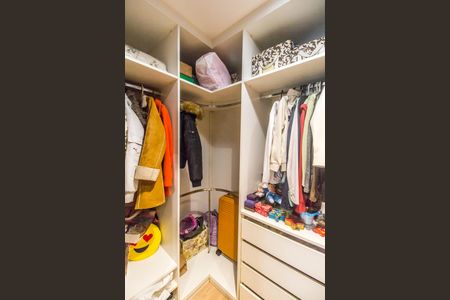 Apartamento para alugar com 232m², 3 quartos e 3 vagasCloset da Suíte 1