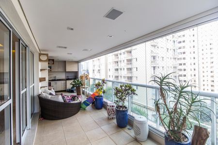 Apartamento para alugar com 232m², 3 quartos e 3 vagasVaranda gourmet