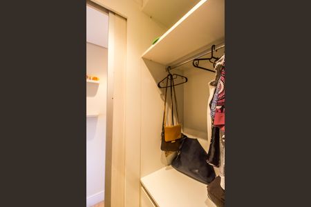 Apartamento para alugar com 232m², 3 quartos e 3 vagasCloset da suíte 2