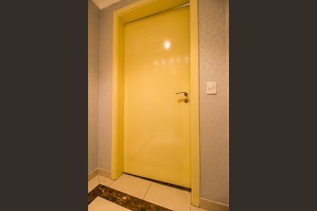 Apartamento para alugar com 232m², 3 quartos e 3 vagasHall social