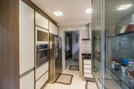 Apartamento para alugar com 232m², 3 quartos e 3 vagasCozinha
