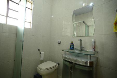 Casa à venda com 120m², 3 quartos e 1 vagaBanheiro 2