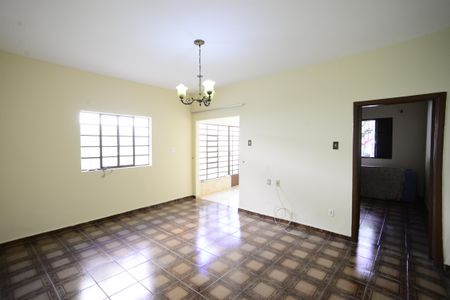 Casa à venda com 120m², 3 quartos e 1 vagaSala
