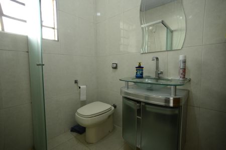 Casa à venda com 120m², 3 quartos e 1 vagaBanheiro 2